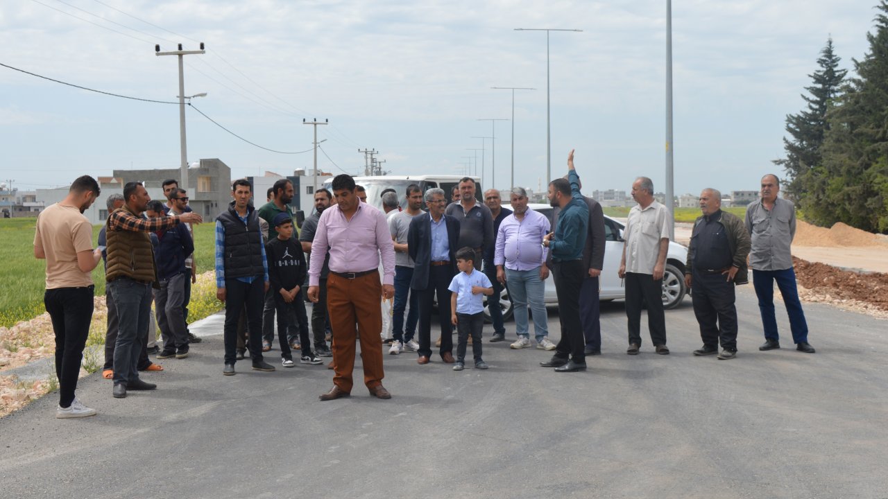 Kavşağın Kapatılmasını İstemeyen Mahalleli, Yolu Trafiğe Kapatıp Eylem Yaptı