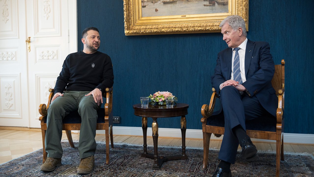 Zelenski Finlandiya’da Niinistö İle Görüştü