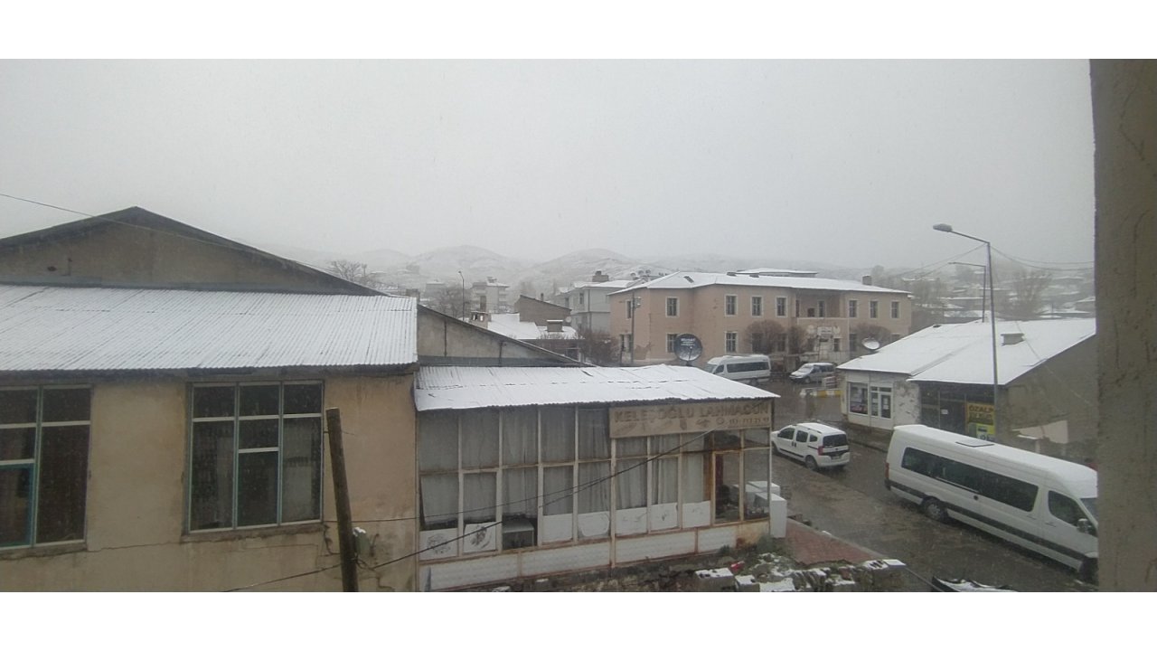 Van'da Dolu Yağışı Etkili Oldu