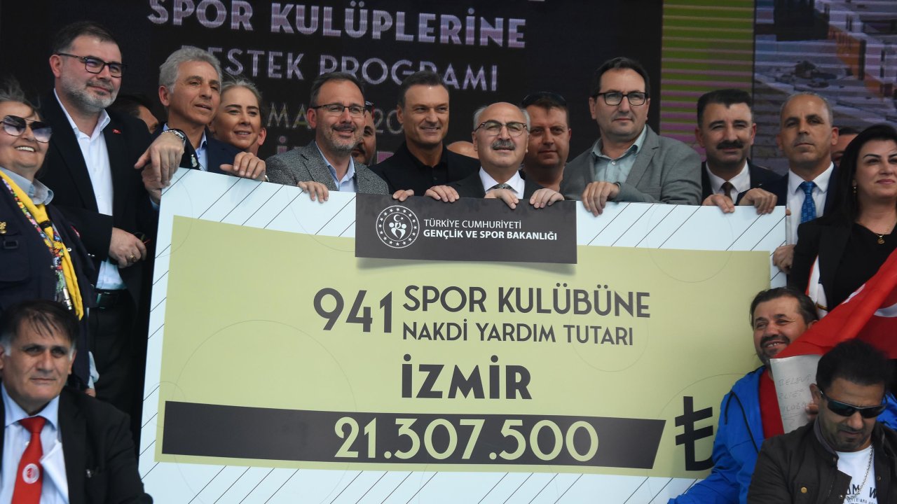 Bakan Kasapoğlu: İzmir'den Tüm Türkiye'ye Yayılan Spor Şöleni Var