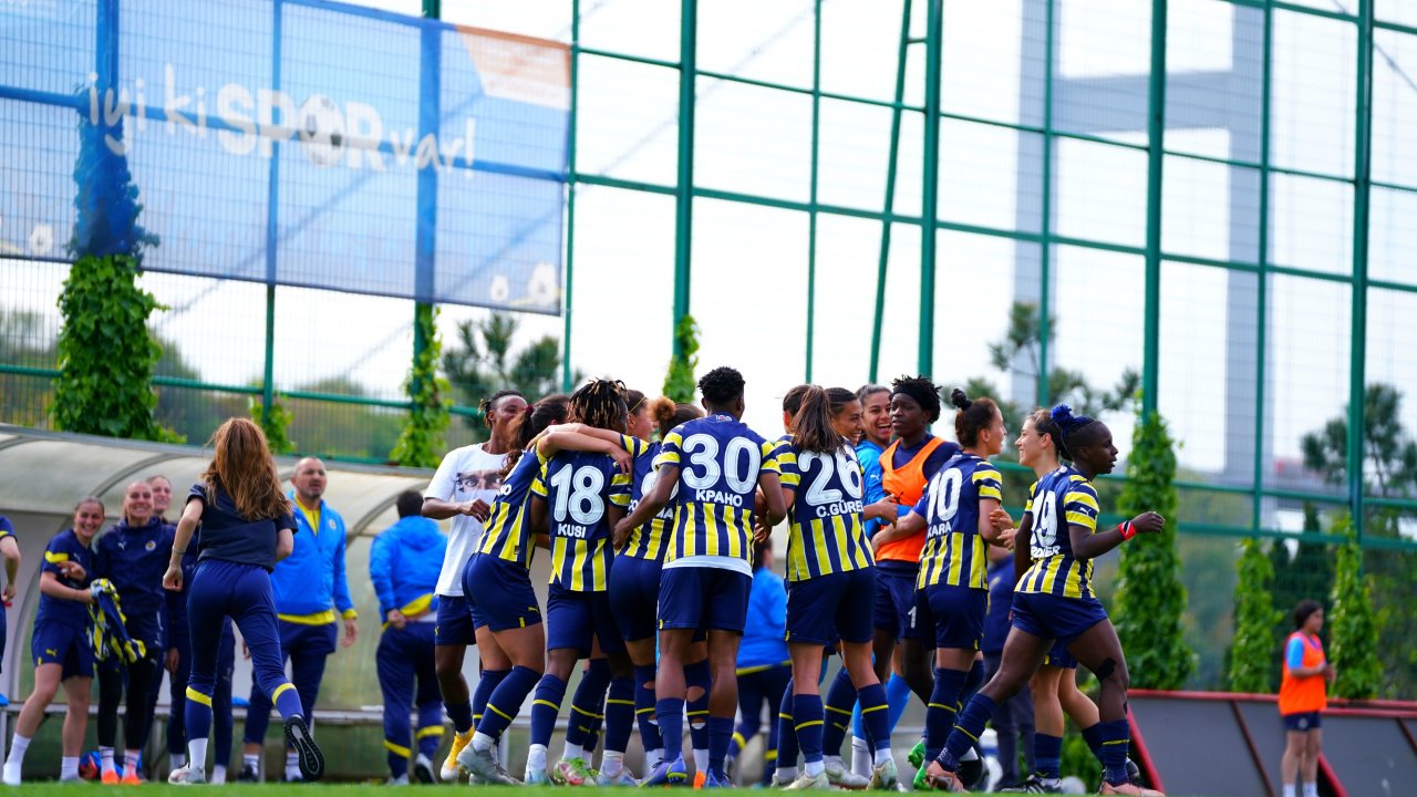 Fenerbahçe Petrol Ofisi Kadın Futbol Takımı, Çeyrek Final İlk Maçında Galip