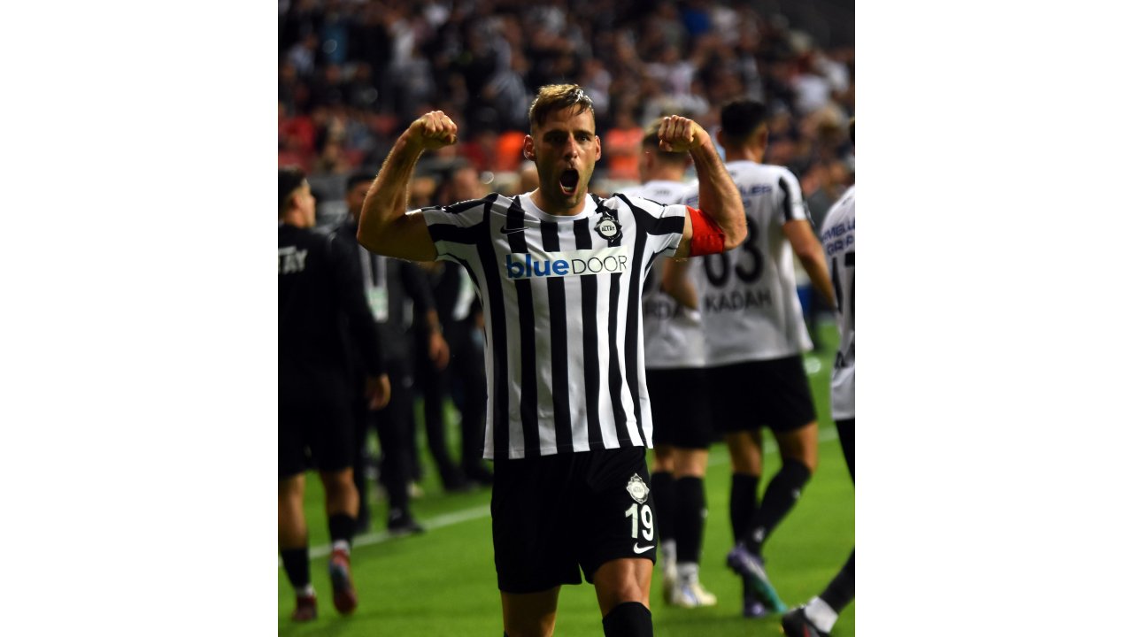 Altay'dan Paixao Tedbiri