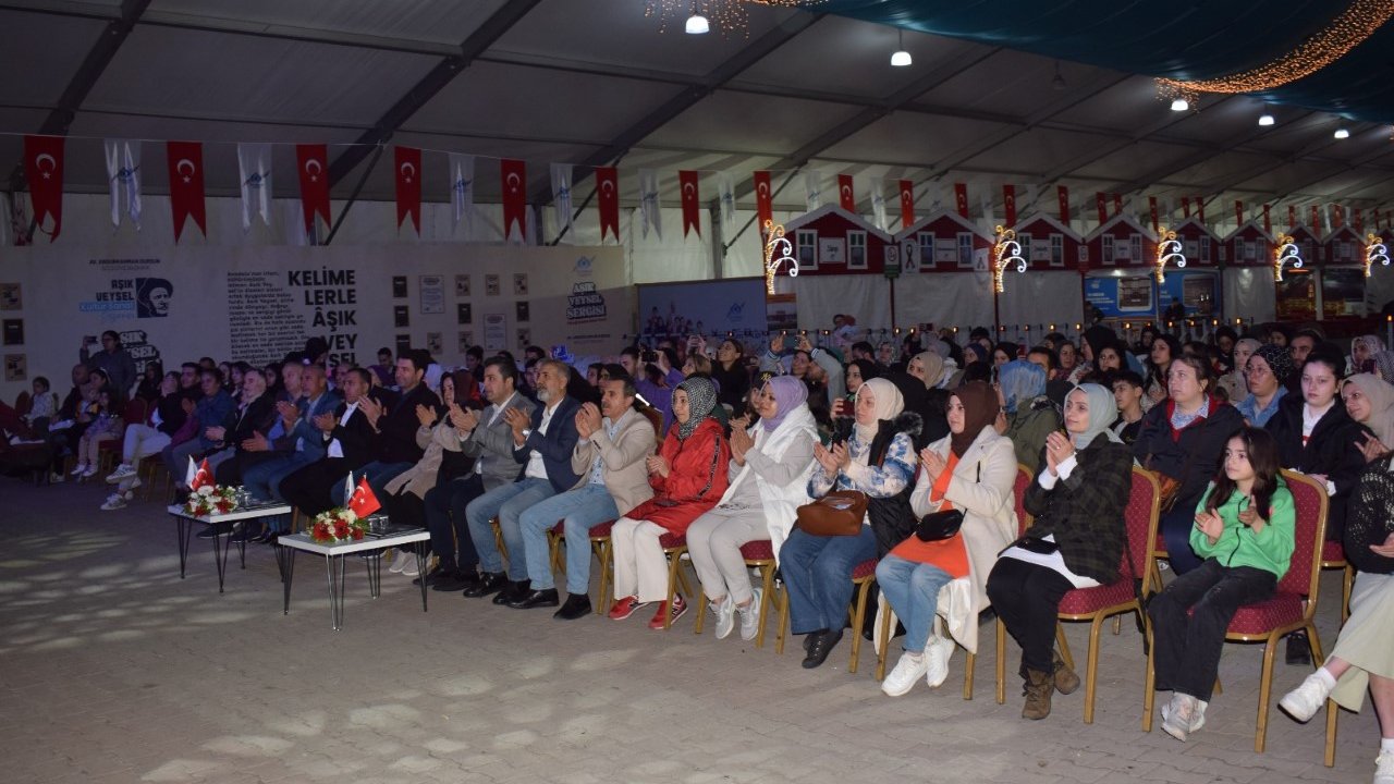 Sultangazi'de, ‘türkülerle Aşık Veysel’ Konseri Gerçekleştirildi