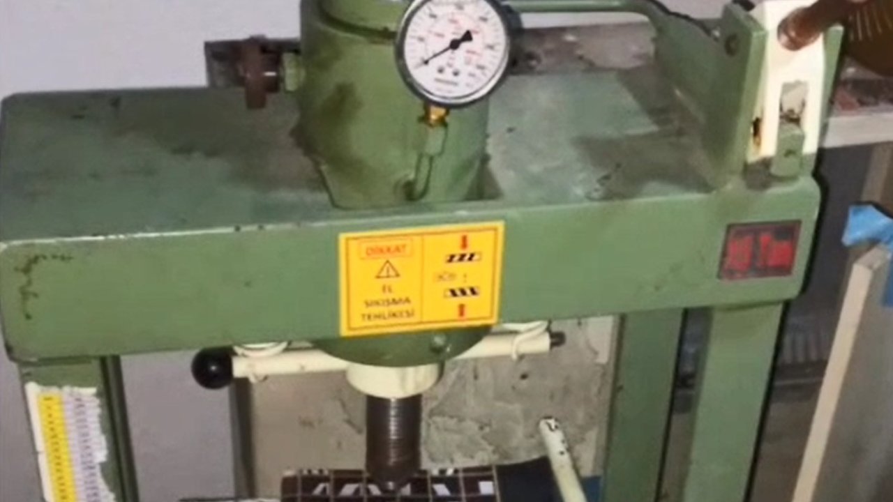 Küçükçekmece'de Uyuşturucu Operasyonu: 4 Gözaltı