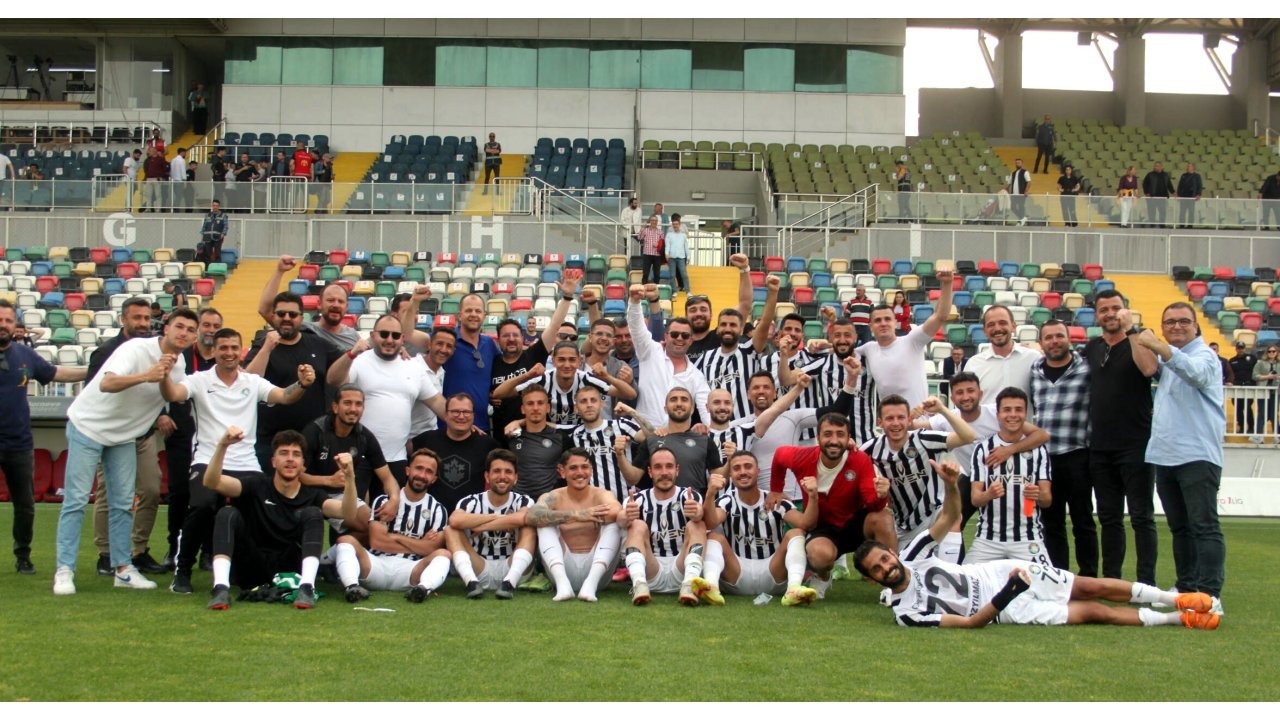 Çeşme Belediyespor Gururlu