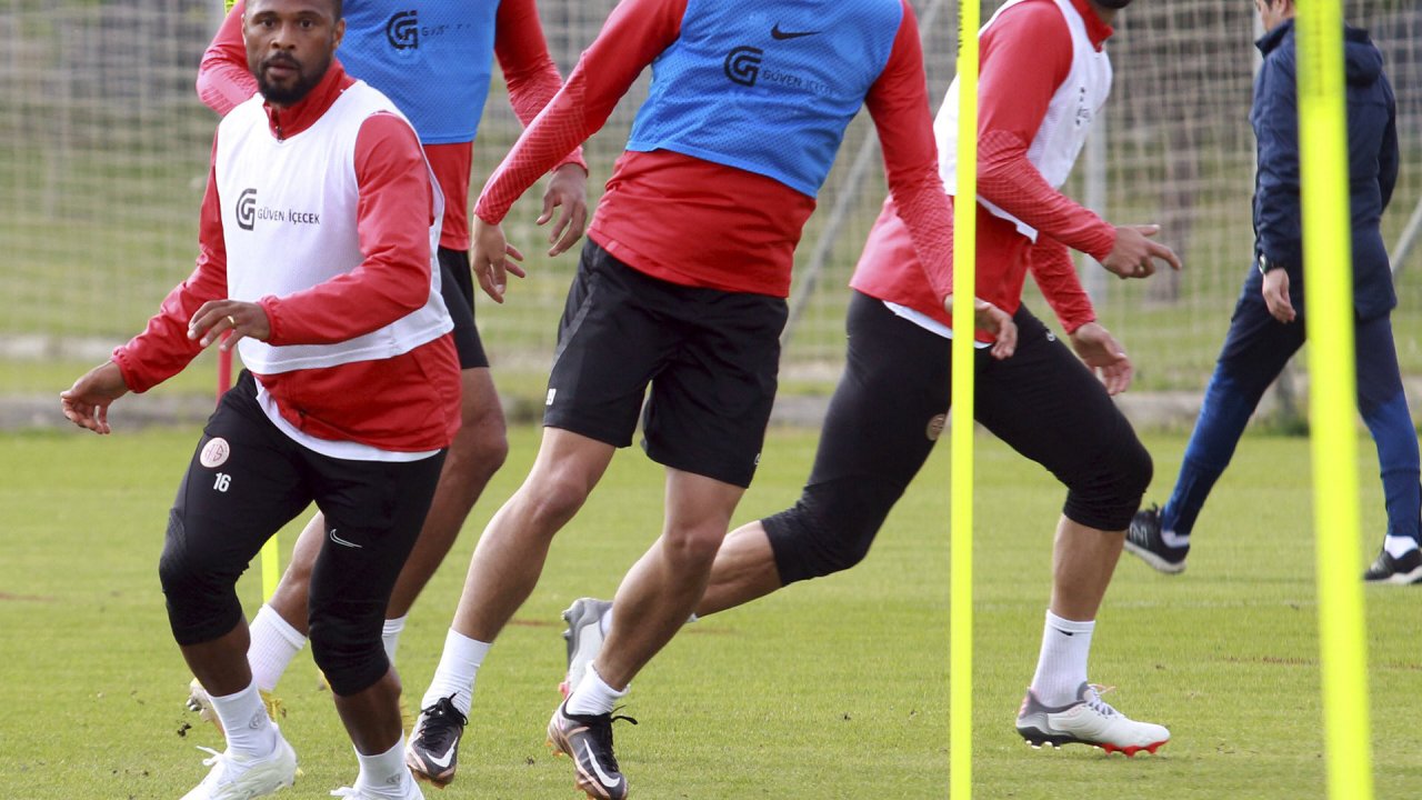 Antalyaspor, Beşiktaş Maçına Tam Kadro Hazır