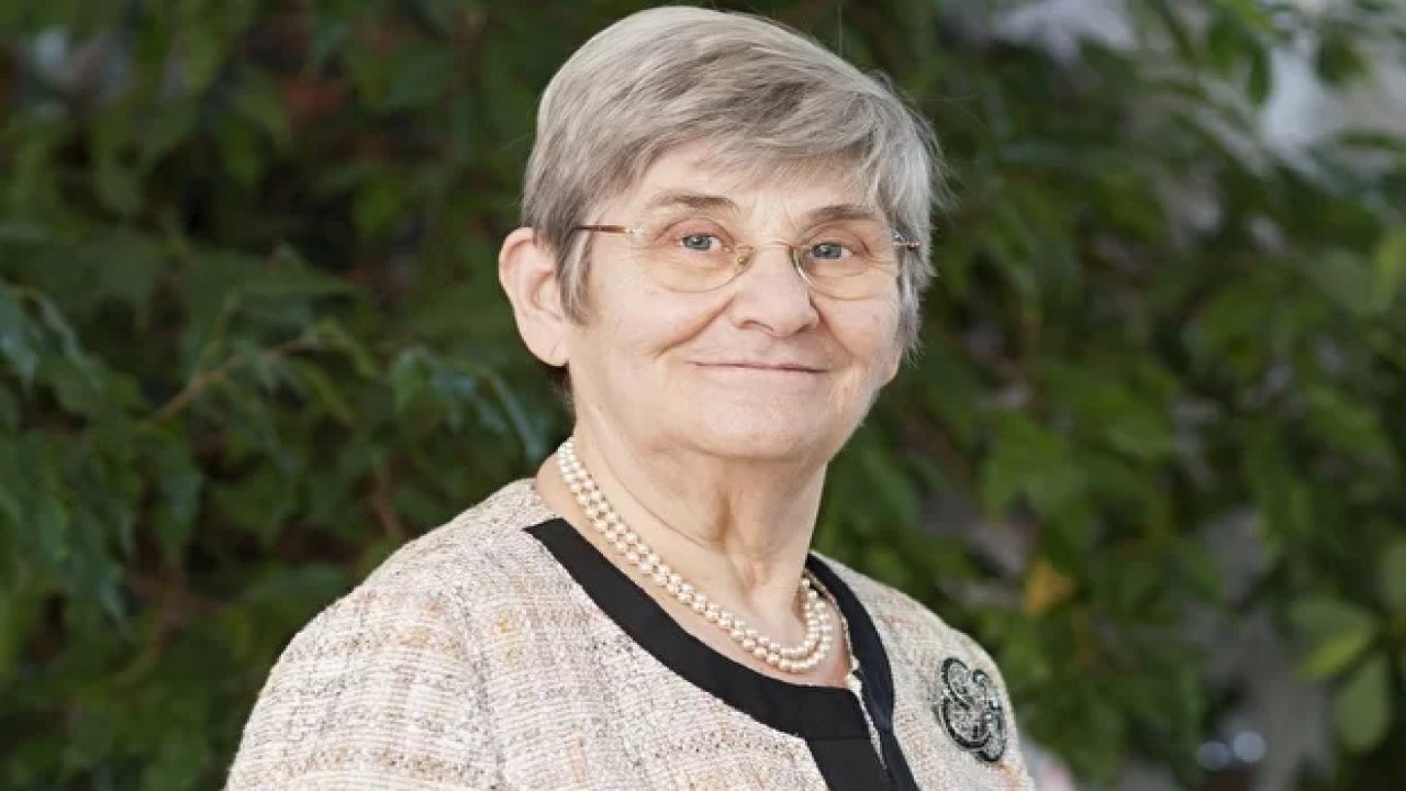 İşte kışın yapmanız ve yemeniz gerekenler - Canan Karatay bedavadan biraz daha maliyetli reçeteyi anlatıyor