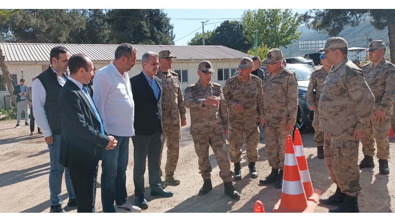 Jandarma Genel Komutanı Orgeneral Çetin, Depremin Vurduğu İslahiye’de