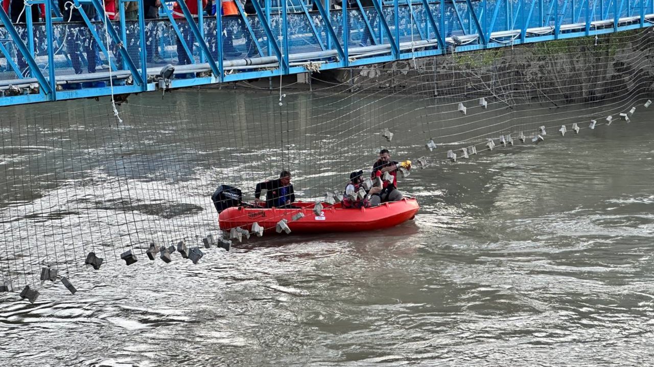 Kayıp 3 Genç İçin 10 Milyon Metreküp Su Boşaltıldı, Debi Yarıya Düştü
