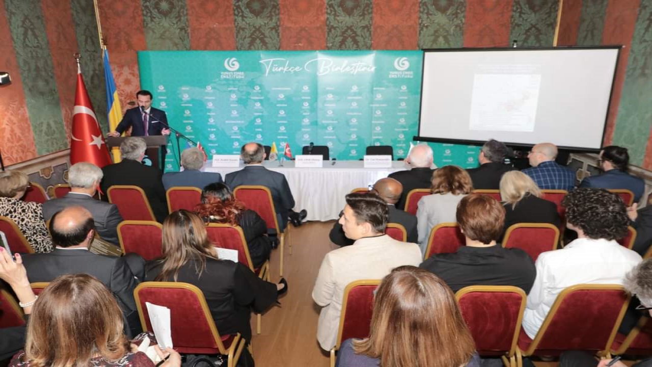 Roma Yunus Emre Enstitüsü'nde Karadeniz Tahıl Girişimi'ne İlişkin Panel Düzenlendi