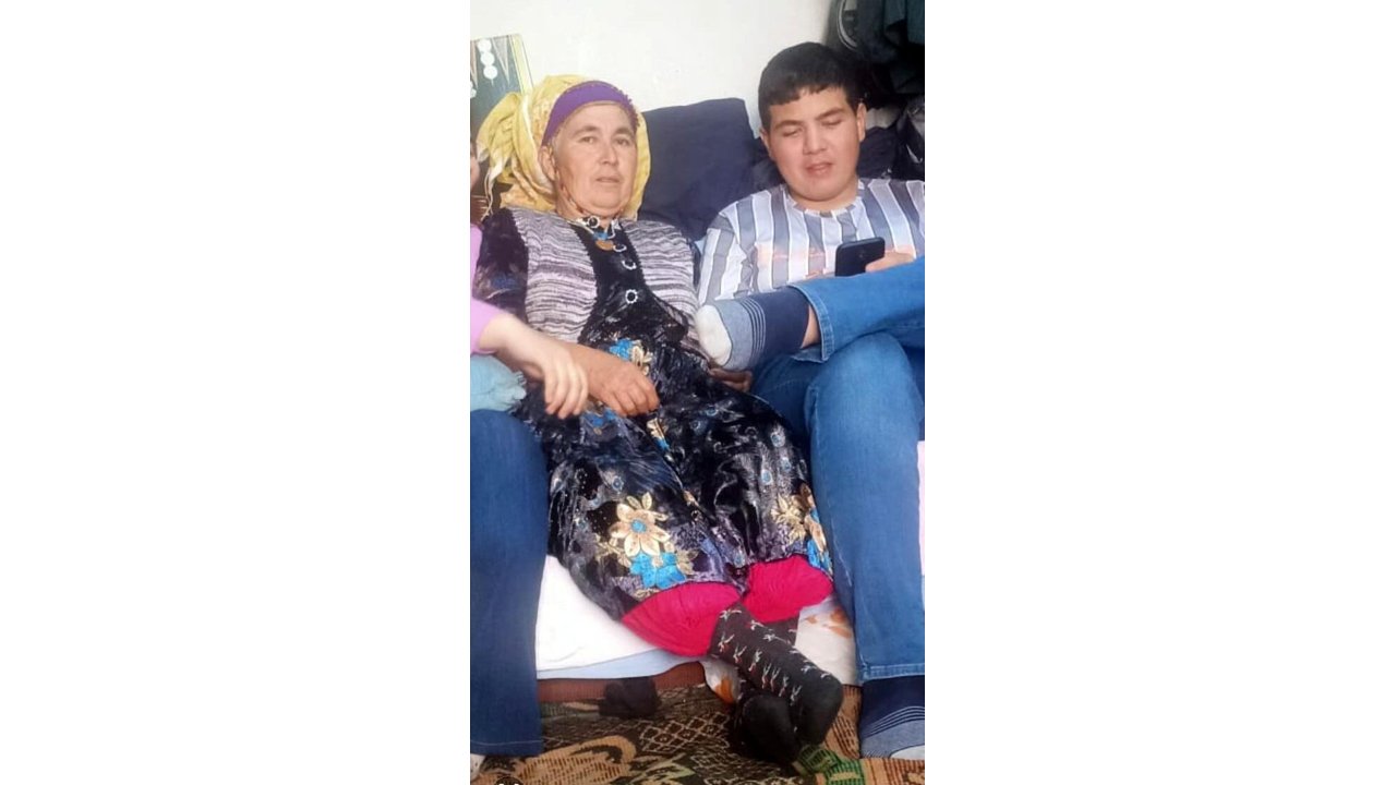 Evde Çıkan Yangında Anne Ve Oğlu Öldü, Kızı Yaralı