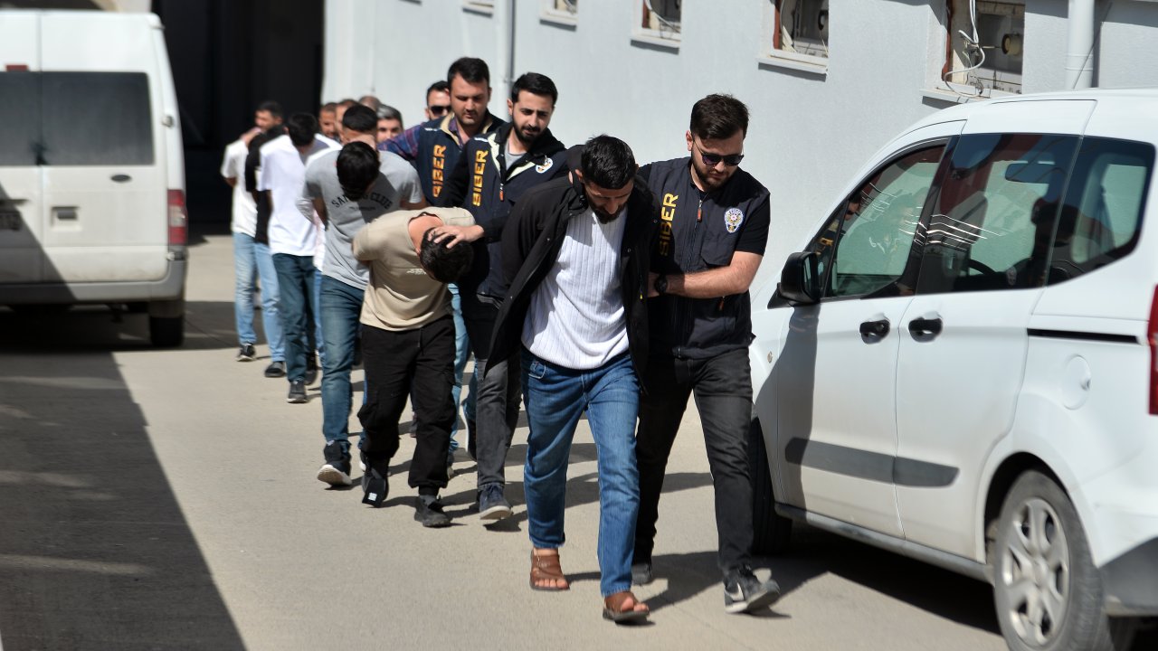 Sahte İlanla 3 Milyon Lira Dolandıran 2 Kişi Tutuklandı