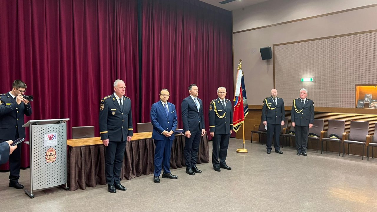 Adıyaman'da Görev Yapan Çekya Ekibine Takdir Sertifikası