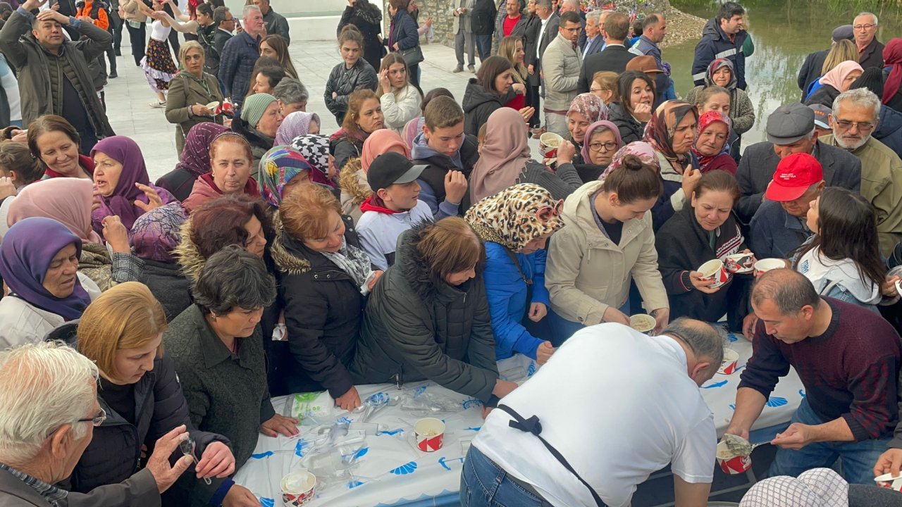 Tunca Nehri Kıyısında Kakava Kutlaması (3)