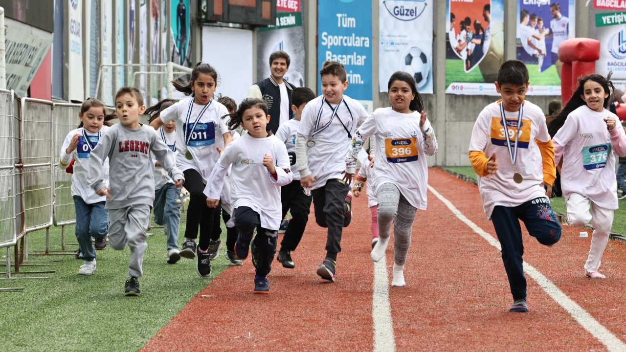 Bağcılar’da Çocuk Maratonu Düzenlendi
