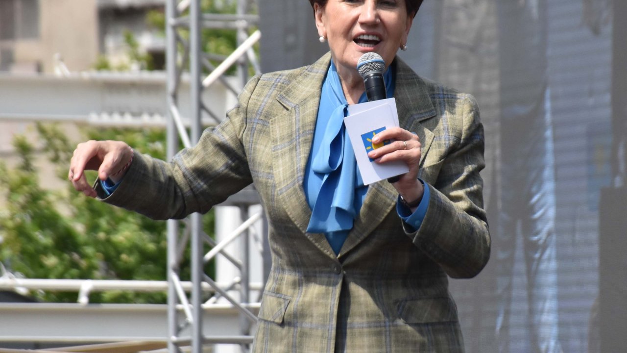 Akşener: Rahmetli Menderes'in Mezarını Çakırbeyli'ye Getirmek Boynumun Borcu Olsun