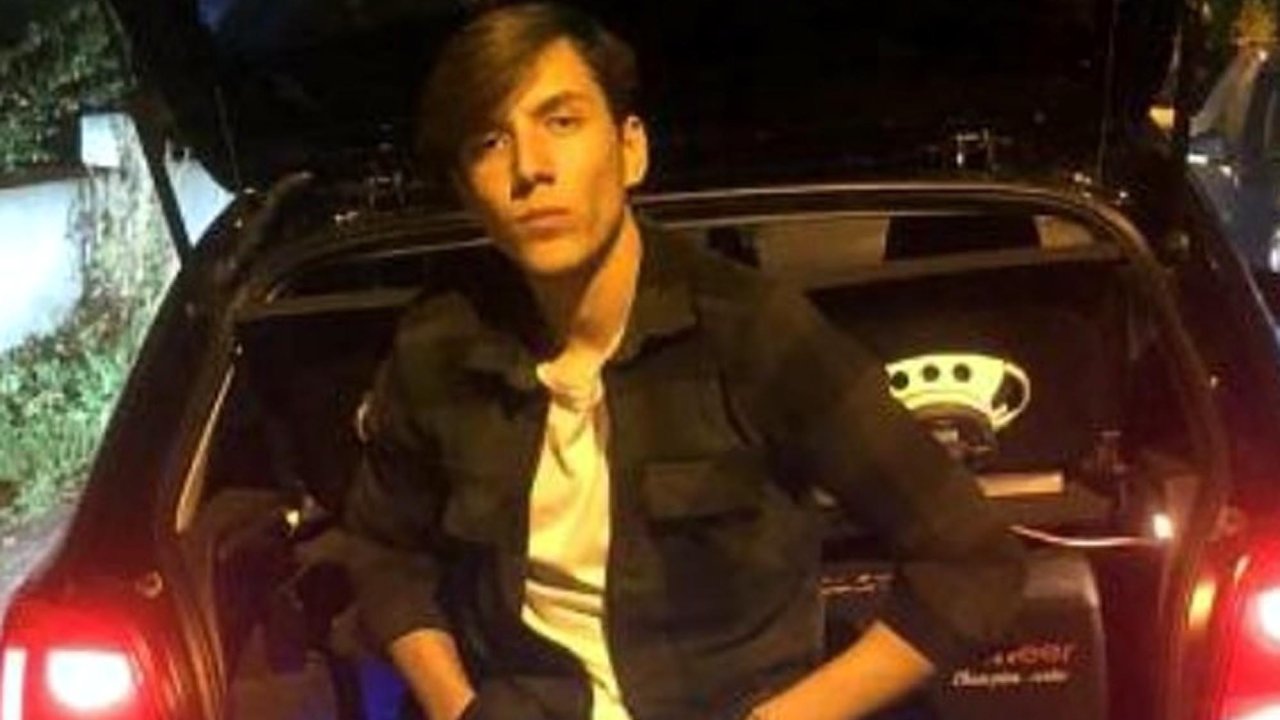 Lüleburgaz'da Otomobil Tarlaya Uçtu: 1 Ölü, 1 Yaralı