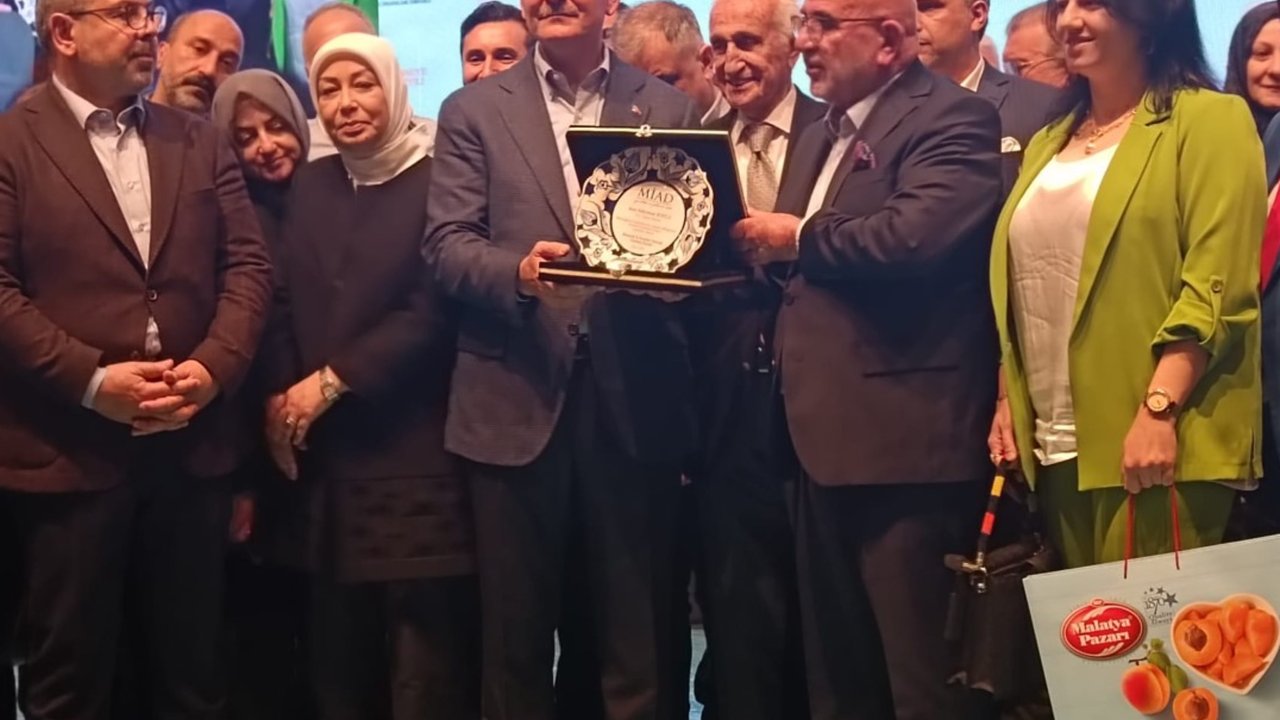 Bakan Soylu Malatya İş İnsanları Derneği Üyeleriyle Bir Araya Geldi