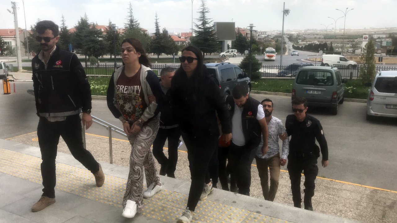 Karaman'da Uyuşturucu Ve Silah Ticaretine 3 Tutuklama