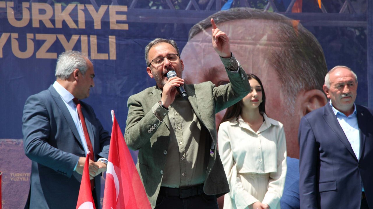 Bakan Kasapoğlu, İzmir Balık Hali'ni Ziyaret Etti (2)