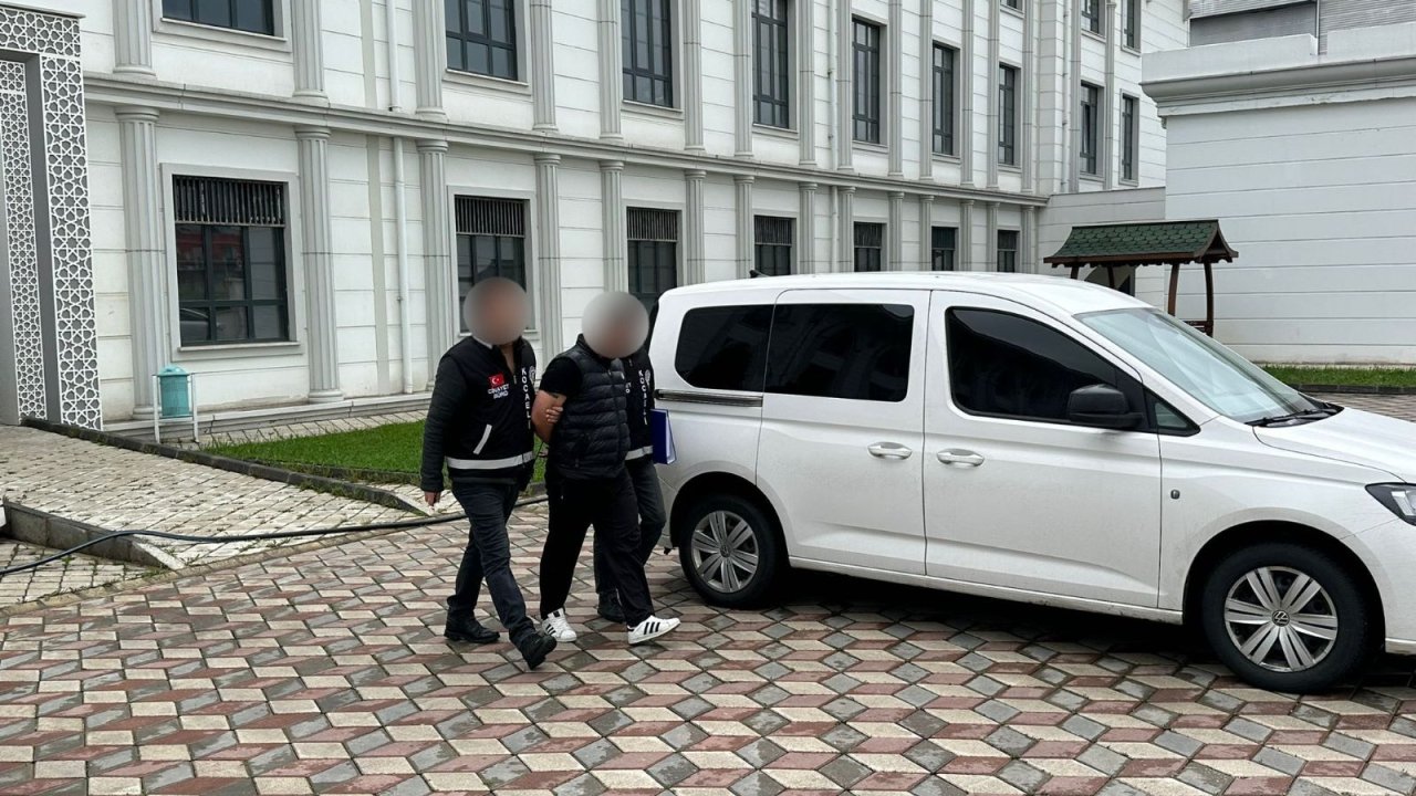 'kurye' Yalanı İle İşlenen Cinayette 2 Tutuklama