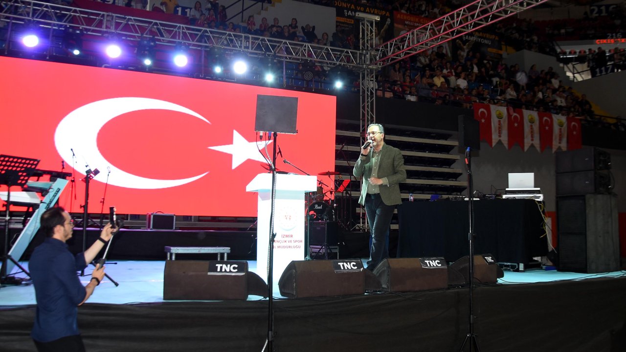 Bakan Kasapoğlu Cimnastik Ailesiyle Buluştu