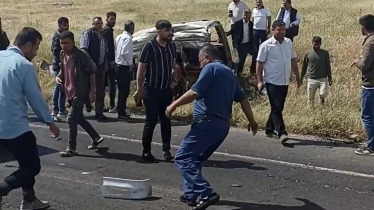 Şanlıurfa'da Tır İle Hafif Ticari Araç Çarpıştı: 6 Ölü, 1 Yaralı (2)
