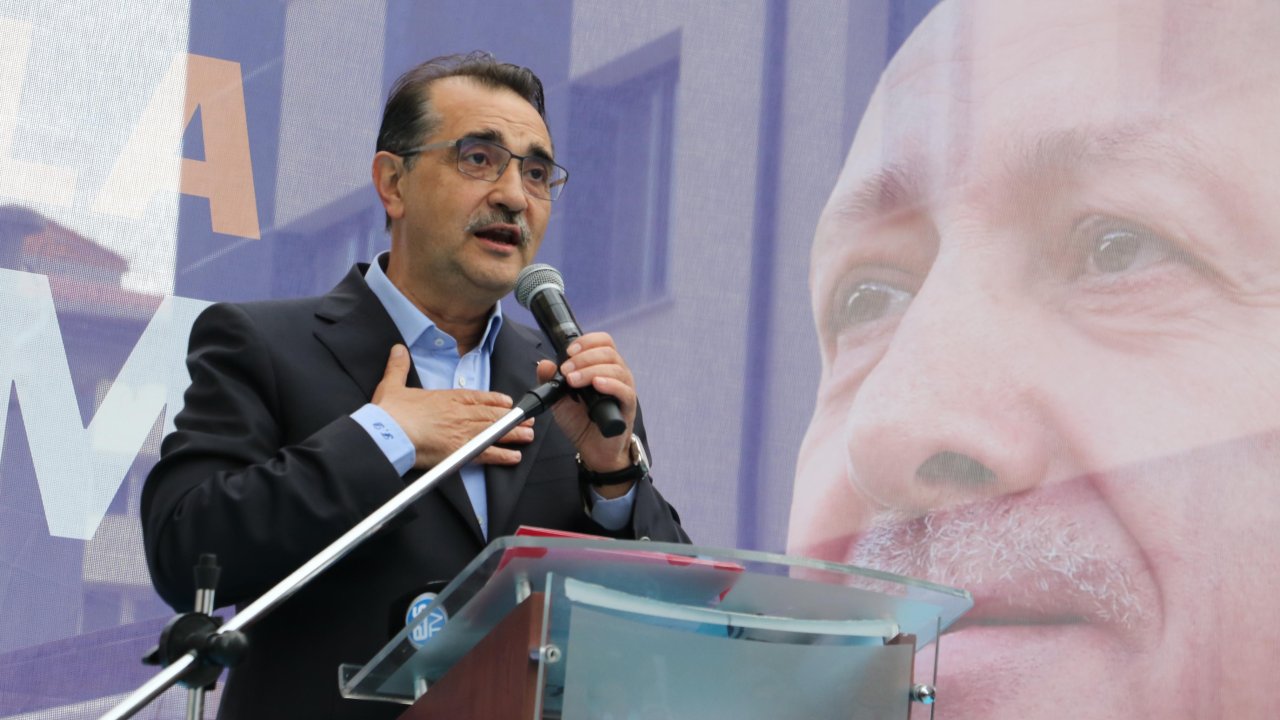 Bakan Dönmez: Londra'ya Gidip Tefecilerden Dilenenlere Söyleyelim; Kaynak Anadolu'da, Karadeniz'de