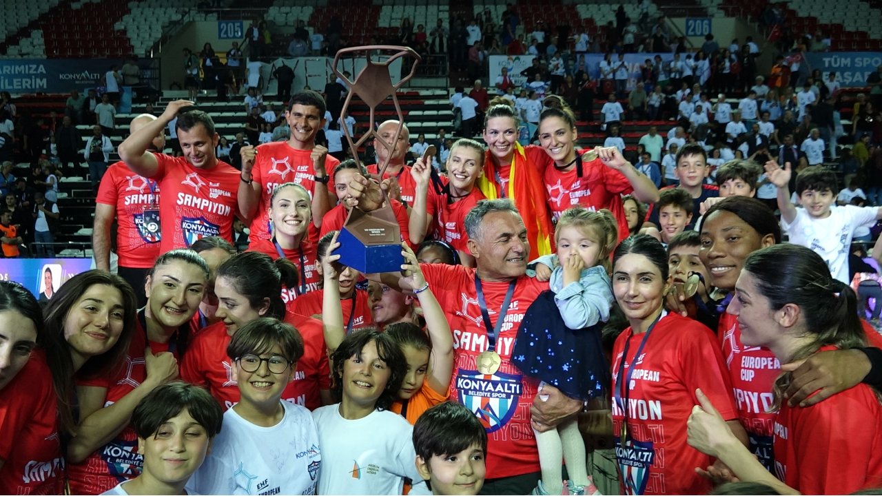 Konyaaltı Belediyespor Kadın Hentbol Takımı, Avrupa Şampiyonu (geniş Haber)