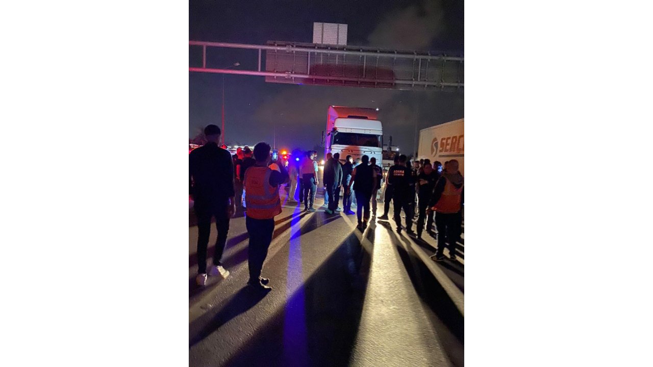 Adana’da Tır'a Arkadan Çarpan 15 Yaşındaki Motosiklet Sürücüsü Öldü