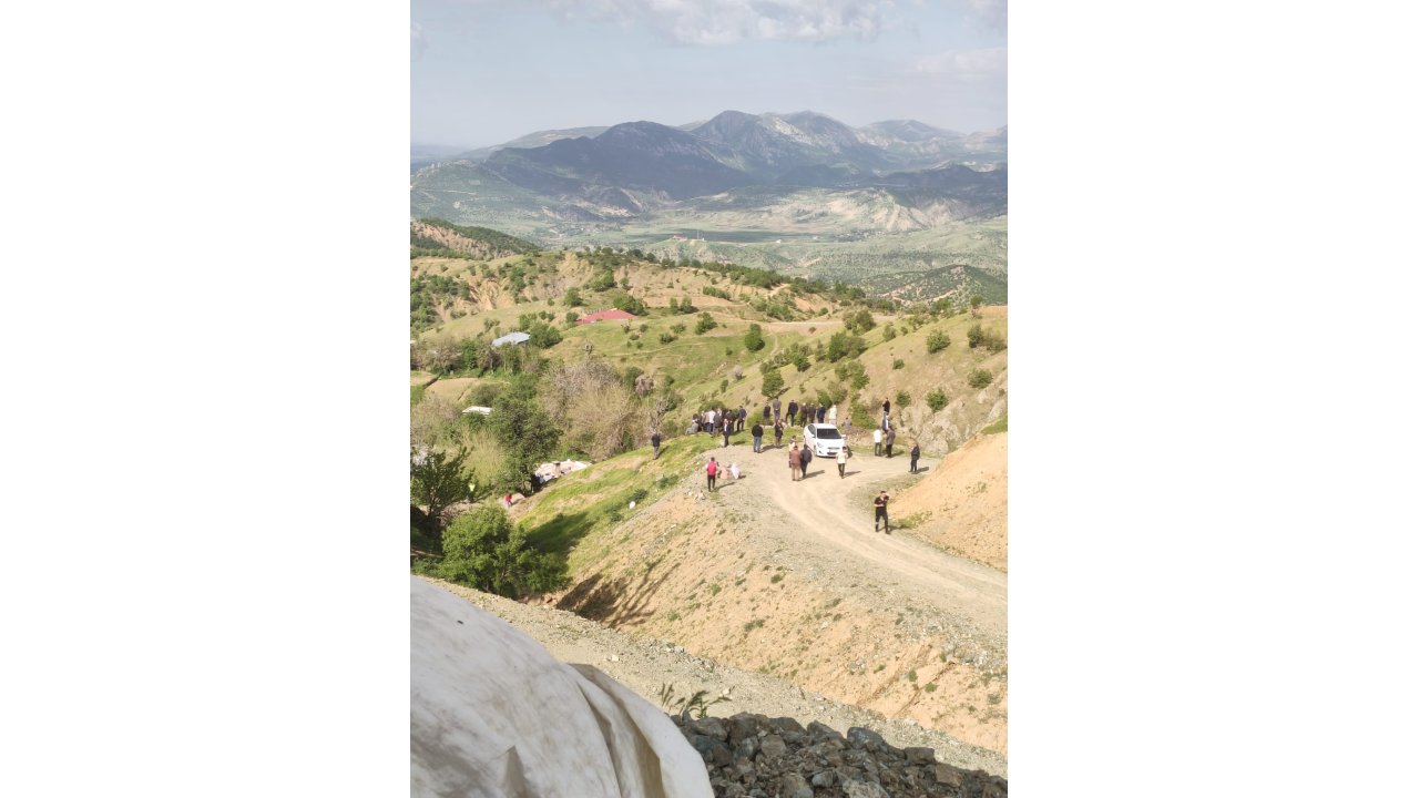 Diyarbakır'da Minibüs Şarampole Devrildi: 2 Ölü, 13 Yaralı