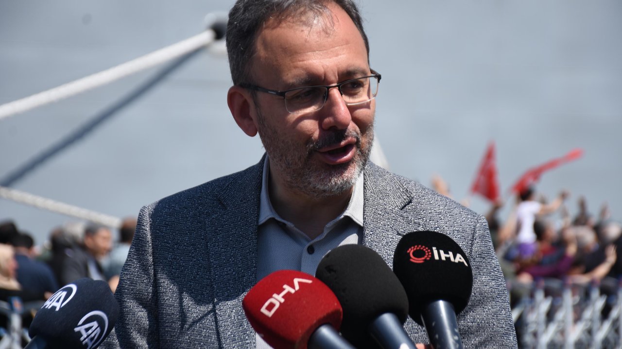 Bakan Kasapoğlu: İzmir'in Gündeminde Tcg Anadolu Var