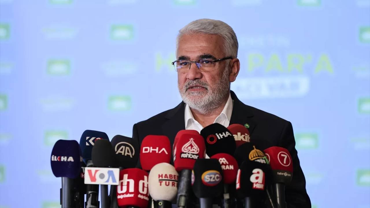 AK Parti listelerinden giren HÜDA-PAR'ın dört adayından üçü TBMM’ye girmeye hak kazandı