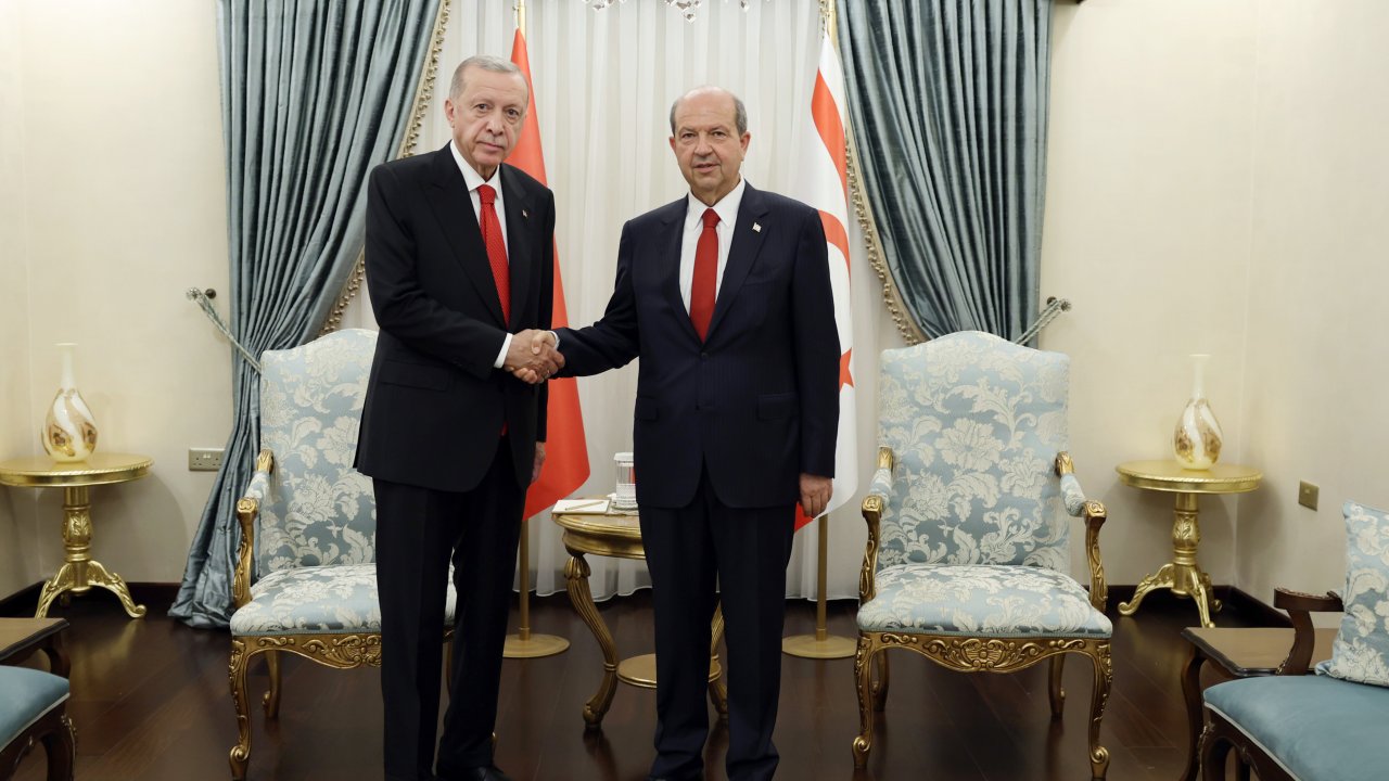 Cumhurbaşkanı Erdoğan, KKTC Cumhurbaşkanı Tatar ile görüştü