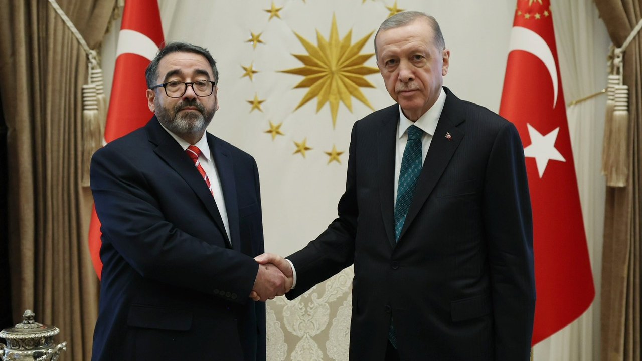 Büyükelçilerden Cumhurbaşkanı Erdoğan'a güven mektubu