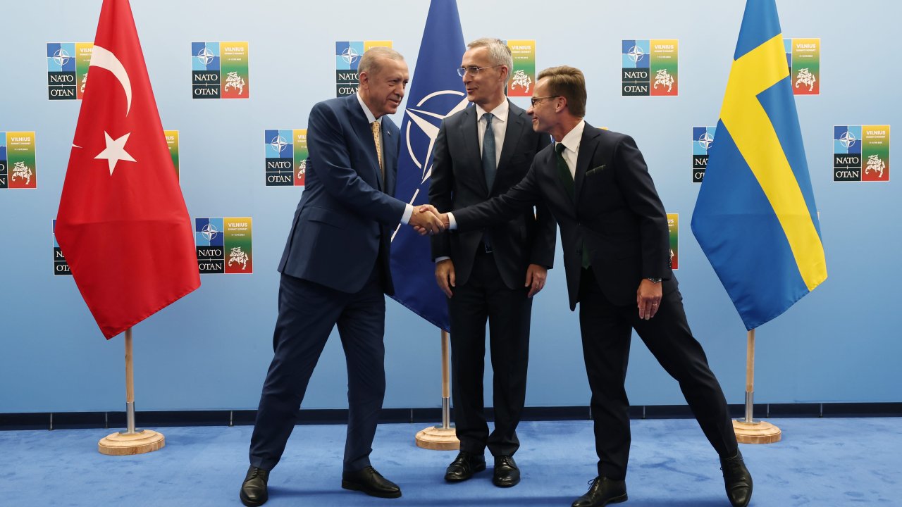 Erdoğan, Kristersson ve Stoltenberg görüşmesi başladı