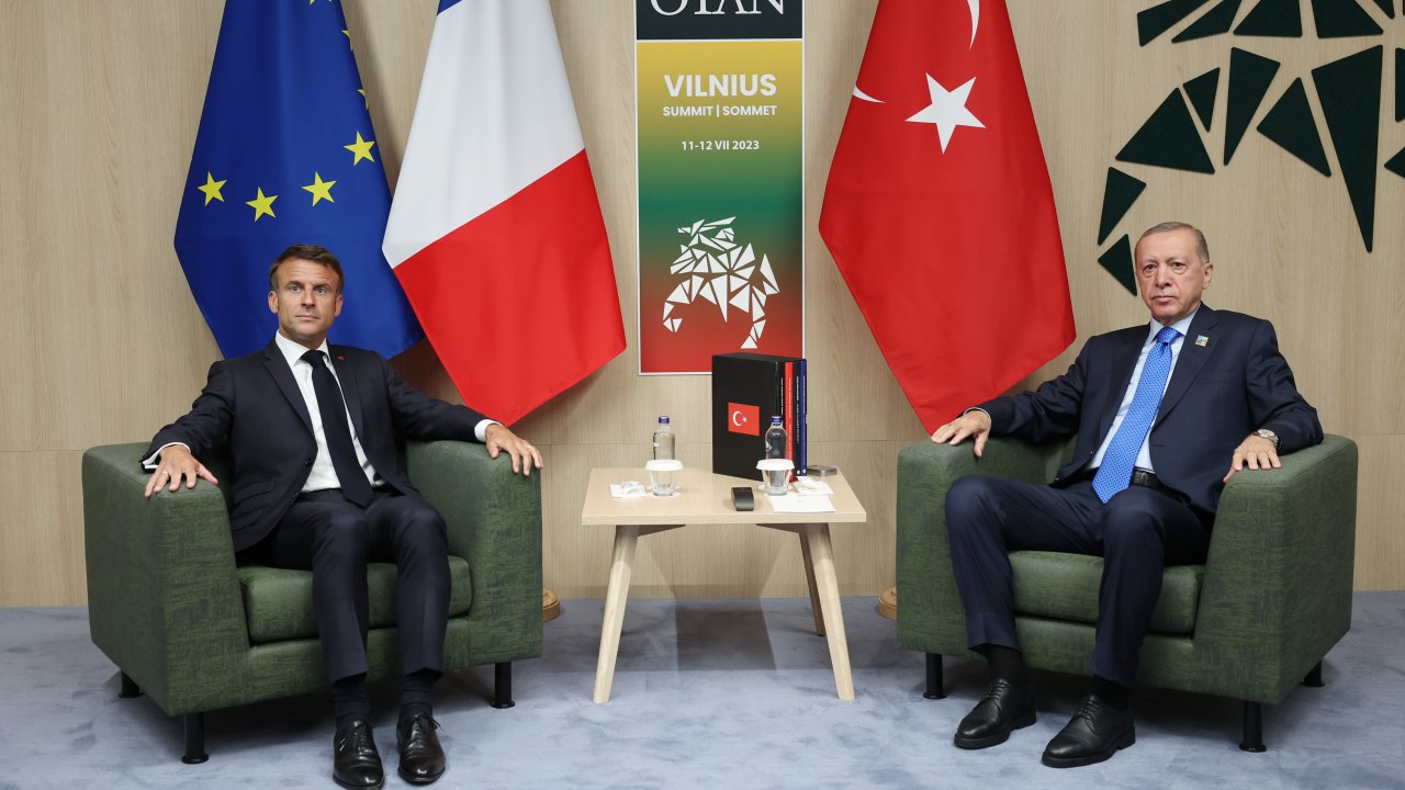 Erdoğan, Fransa Cumhurbaşkanı Macron ile görüştü