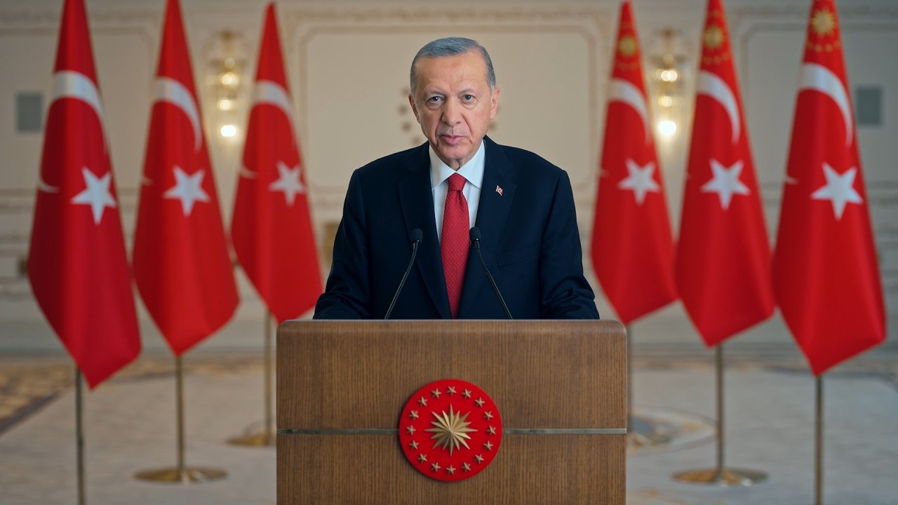 Erdoğan: Depremin ülke ekonomisine maliyeti 104 milyar dolar