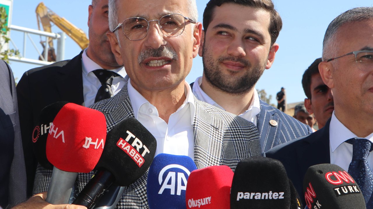 Bakan Uraloğlu: Gaziantep-Adana arası trenle yolculuk 1,5 saate düşecek (2)