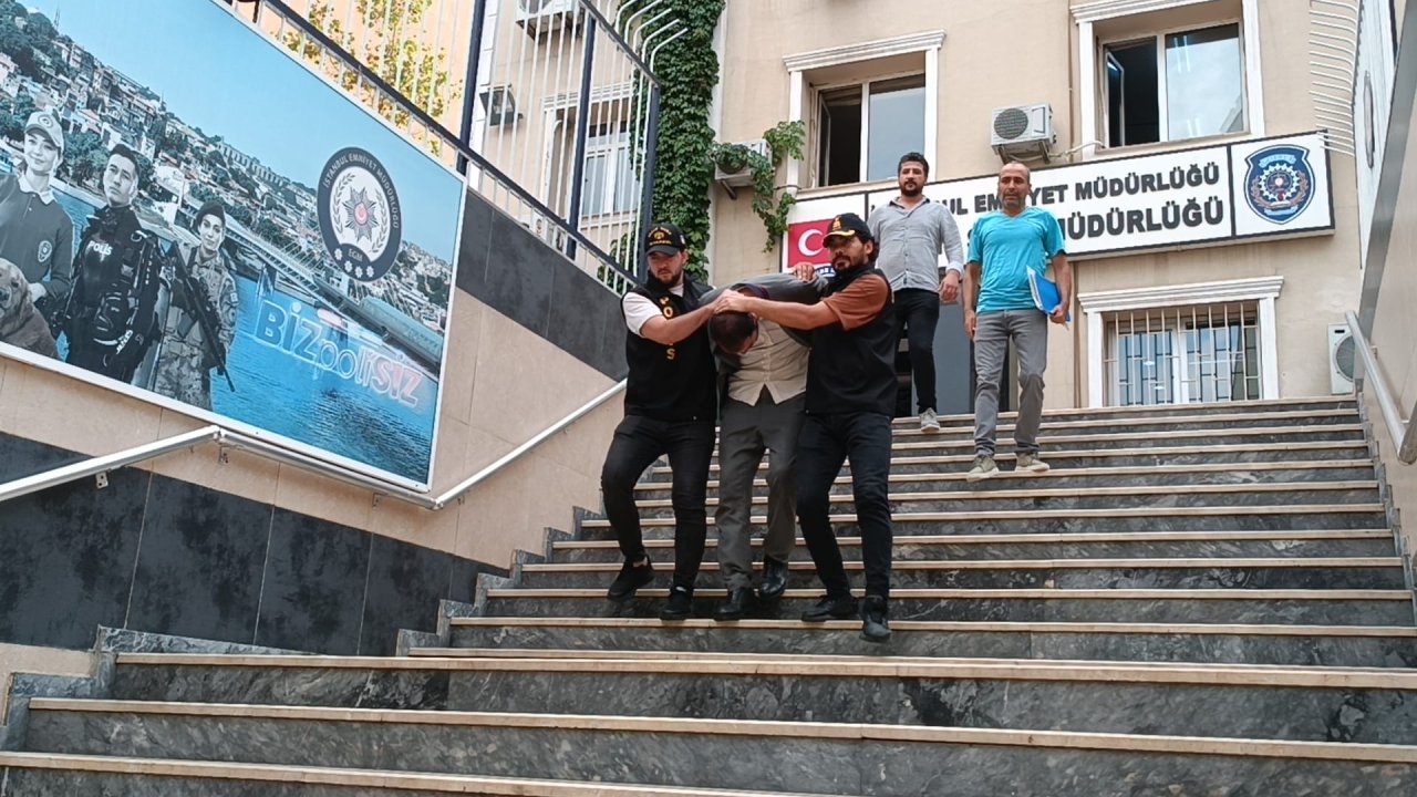 (Ek bilgi ve fotoğrafla) Cumhurbaşkanı Erdoğan'ın sesini taklit ederek dolandırıcılık yapmaya çalışan şüpheli tutuklandı