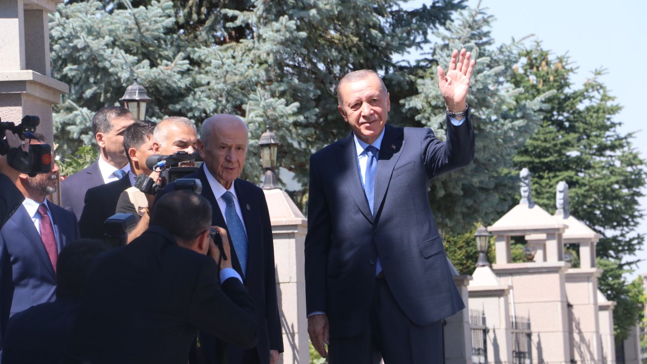 Cumhurbaşkanı Erdoğan, Bahçeli ile bir araya geldi (2)