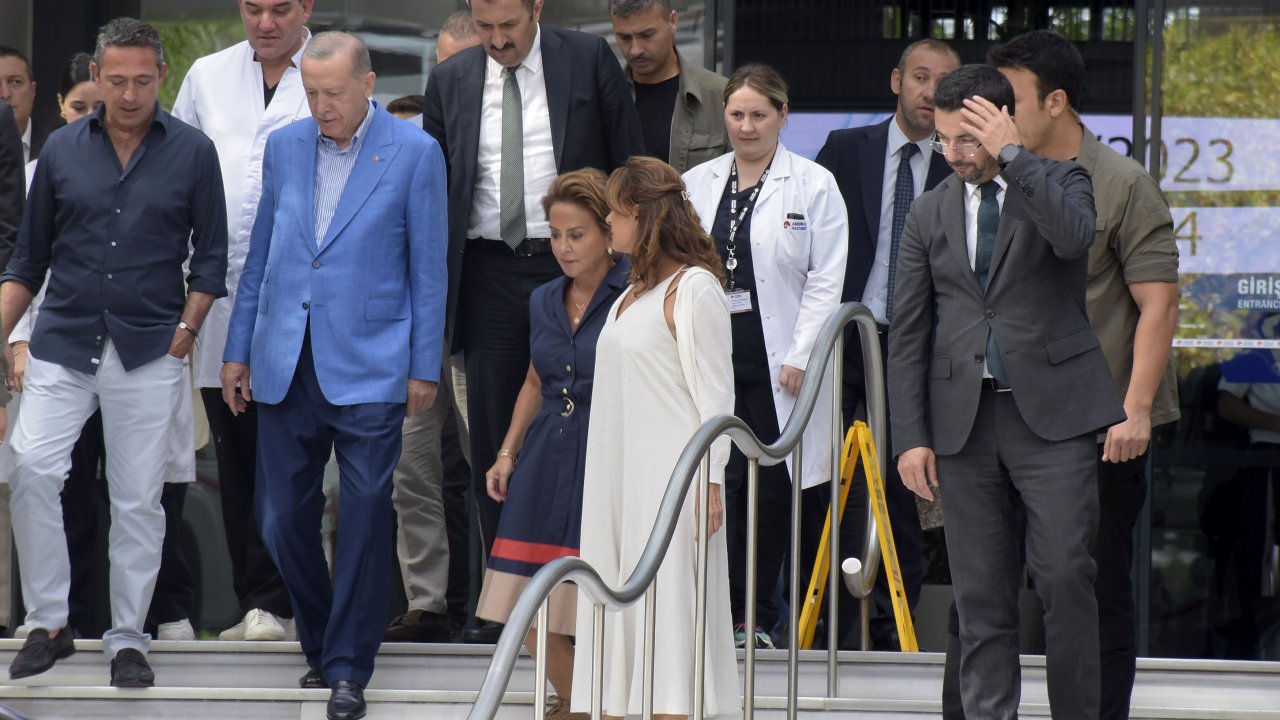 Cumhurbaşkanı Erdoğan Sabancı çiftini ziyaret etti