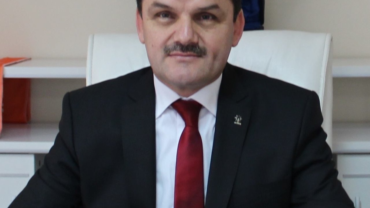 Başhekimden, kendisini tehdit ettiğini öne sürdüğü AK Parti İl Başkanı için suç duyurusu