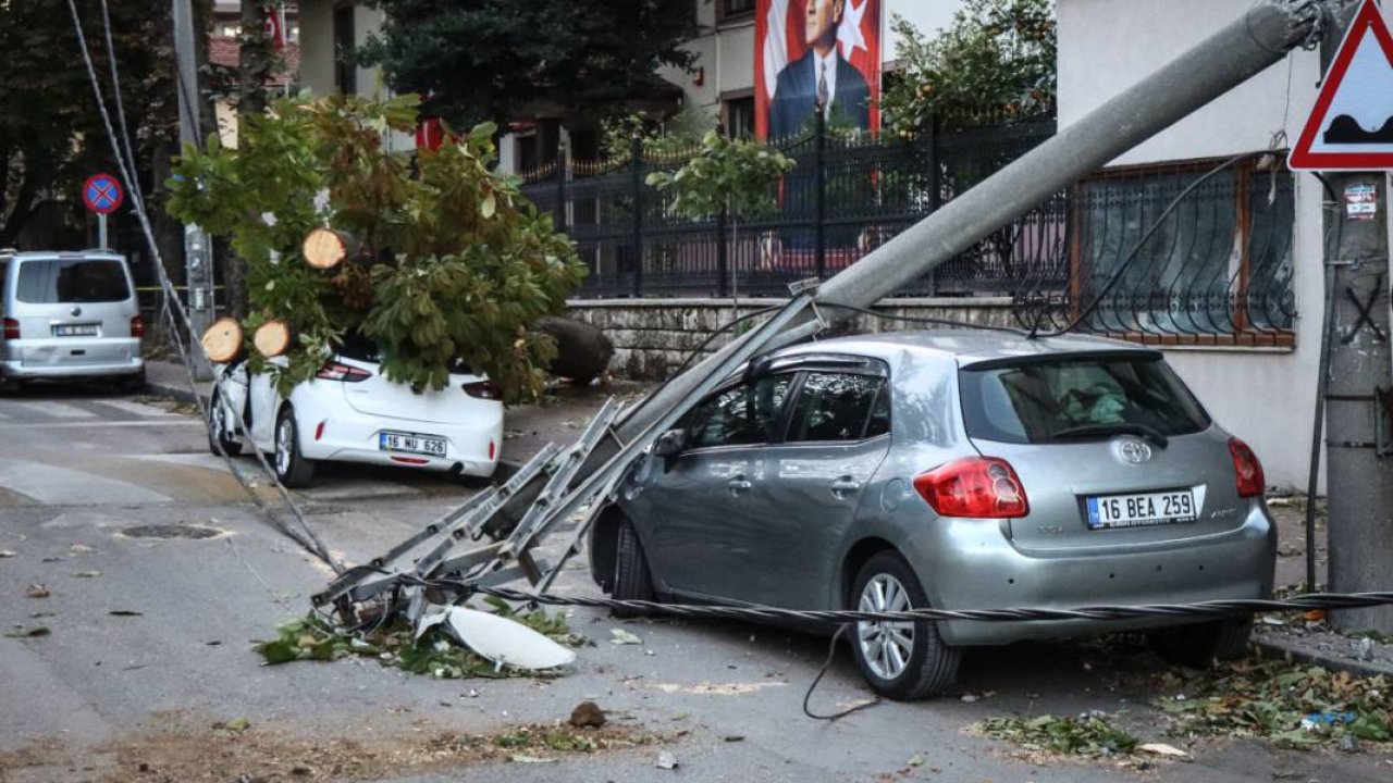 Bursa'da lodos felaketi hayatı felç etti