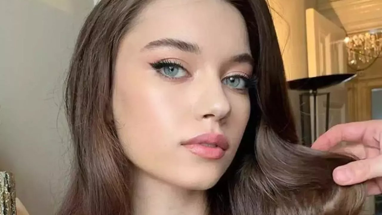 Afra Saraçoğlu kimdir? Afra Saraçoğlu kaç yaşında ve nereli?