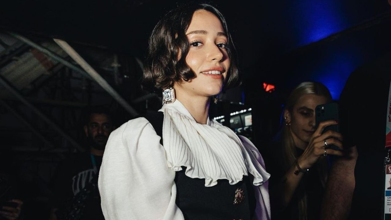 Eski eşi ve sevgilisiyle aynı partide eğlenen Zeynep Bastık'tan açıklama