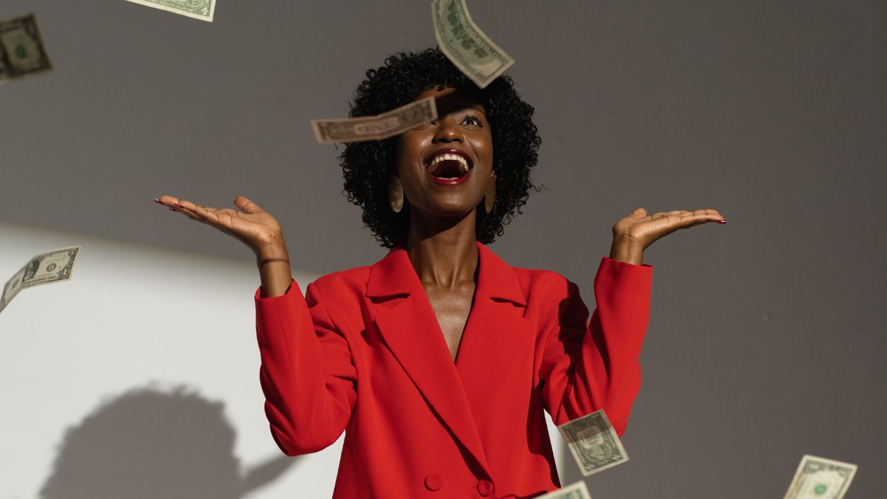 Lüks onların göbek adı! Lükse en düşkün 4 burç