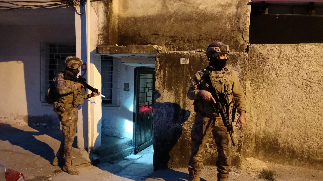 Mersin'de Kökünü Kurutma Operasyonu: 70 Gözaltı