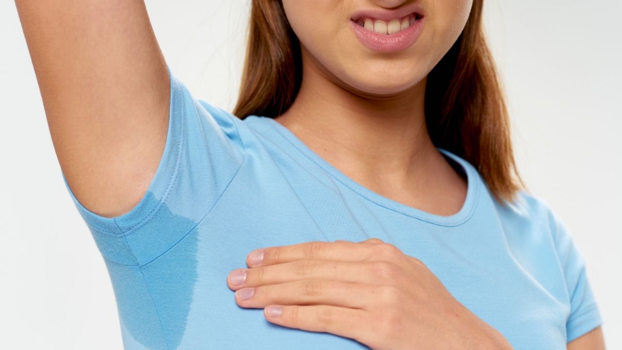 Ter kokusuna ne iyi gelir? Ter kokusunu anında kesecek 3 yöntem