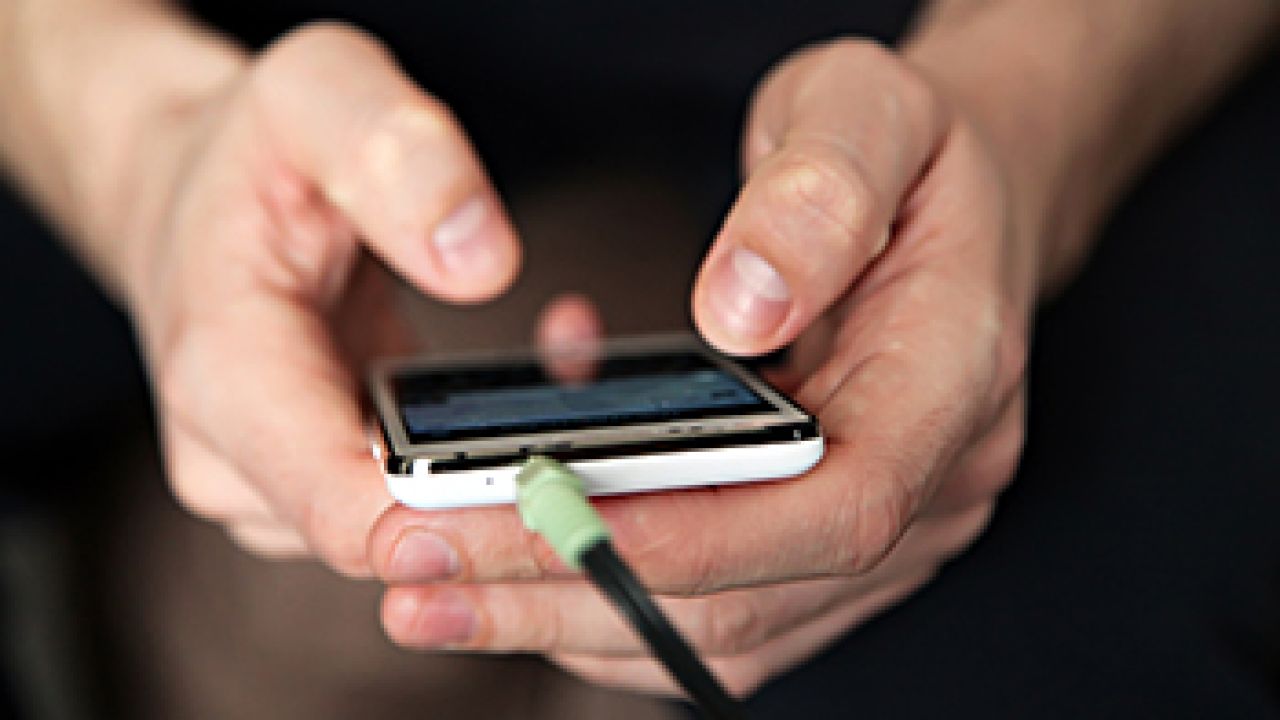 Telefon Şarj Olurken Kullanmak Ne Kadar Zararlı?